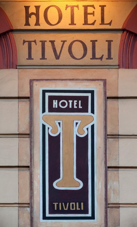 Hotel Tivoli Прага Екстериор снимка