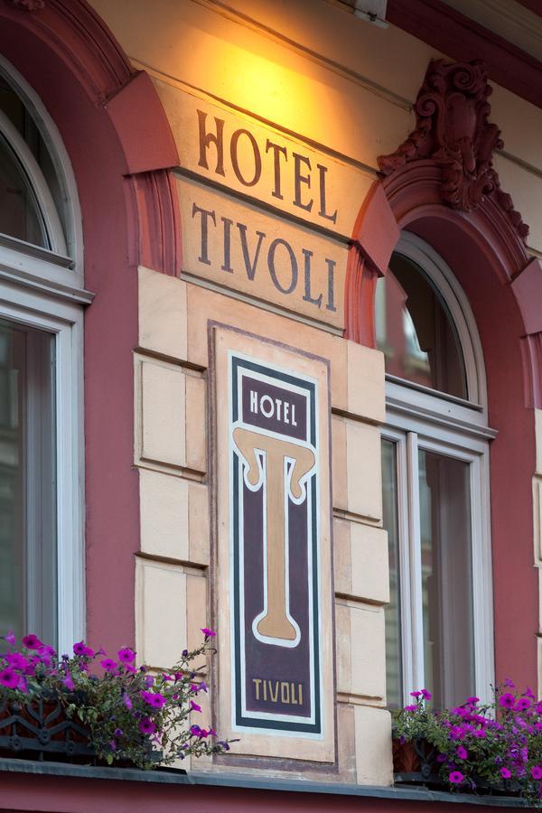 Hotel Tivoli Прага Екстериор снимка